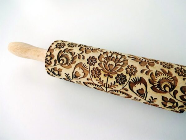 p 4 5 4 454 FOLK Embossing Rolling Pin scaled