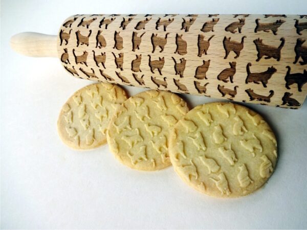 p 3 2 5 325 Cats Embossing Rolling Pin
