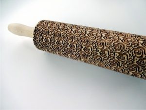 p 1 3 1 8 1318 ROSES PETALS embossing rolling pin