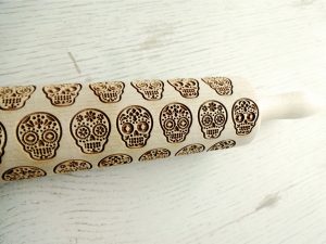 p 5 7 5 575 SUGAR SKULLS Embossing Rolling Pin