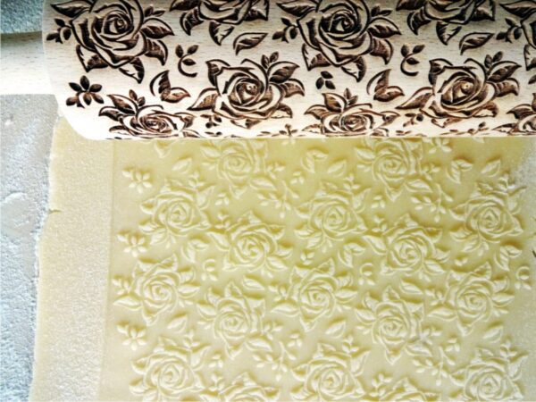 p 6 6 1 661 BLOSSOMS WALTZ embossing rolling pin scaled