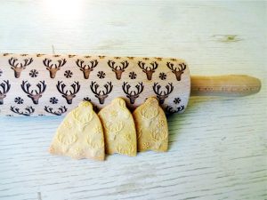 p 7 7 1 771 WHITE ELK embossing rolling pin