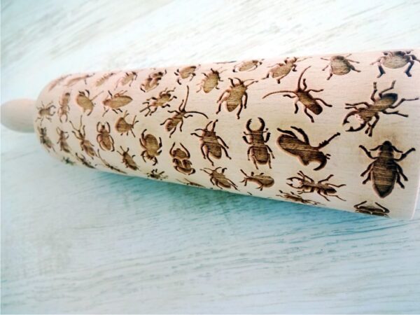 p 8 0 5 805 INSECTS Embossing Rolling Pin