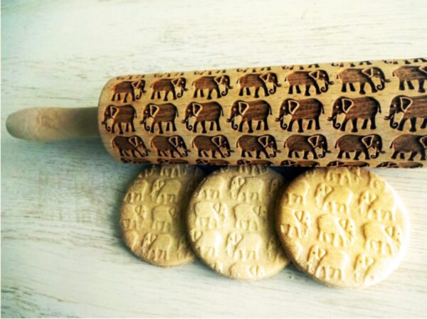 p 9 1 8 918 ELEPHANTS Embossing Rolling Pin scaled