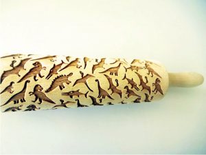 p 9 2 6 926 DINOSAURS Embossing Rolling Pin scaled