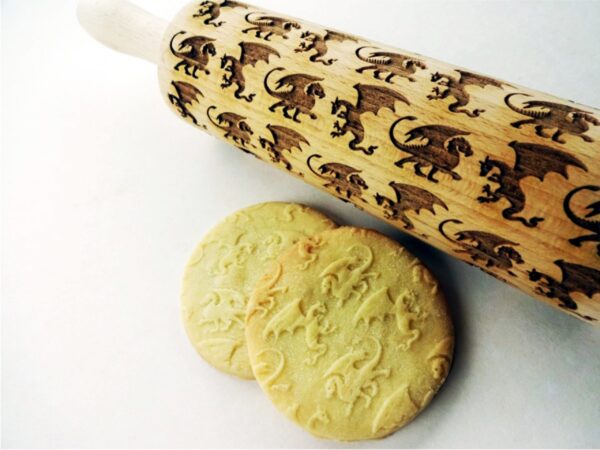 p 9 4 3 943 DRAGONS Embossing Rolling Pin scaled