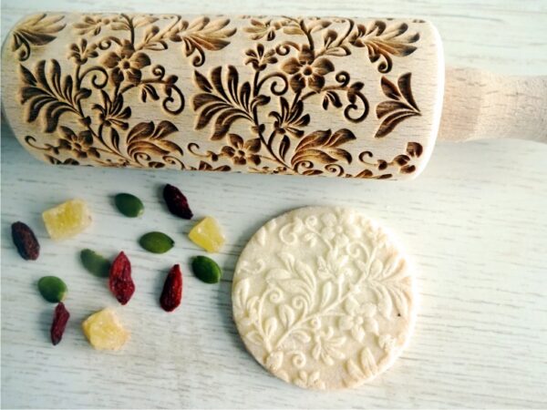 p 1 4 9 9 1499 FLORAL WREATH kids rolling pin