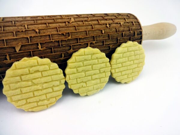 p 1 6 0 6 1606 BRICK WALL Embossing Rolling Pin scaled