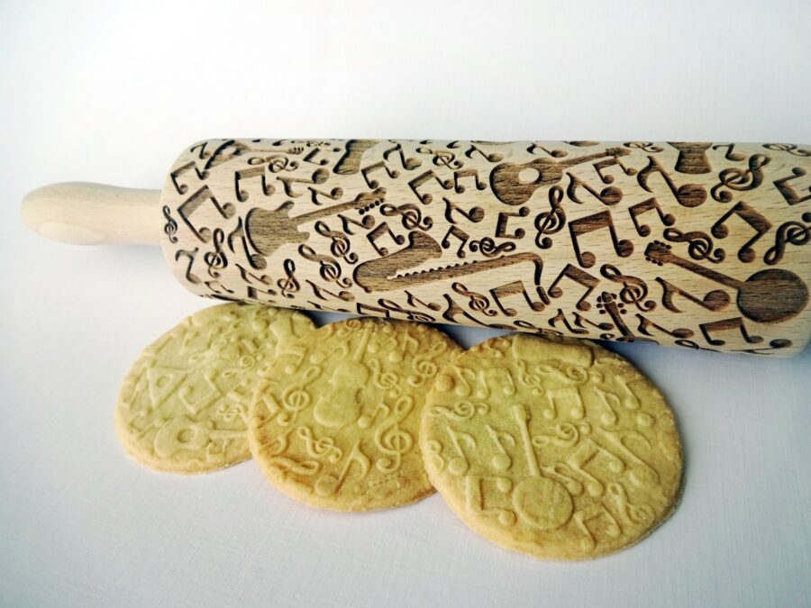p 1 6 6 8 1668 MUSIC INSTRUMENTS Embossing Rolling Pin