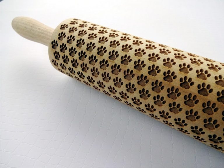 p 1 7 0 1 1701 PAW embossing rolling pin