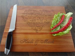 Personalized cutting board "I love you"