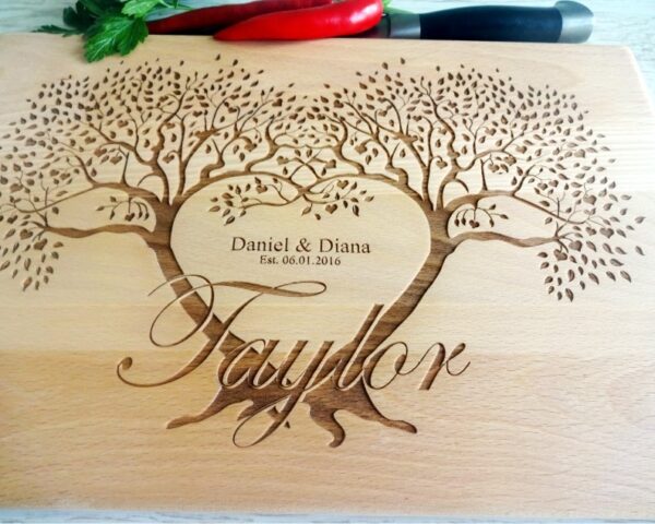 Personalized cutting board "Couple tree"