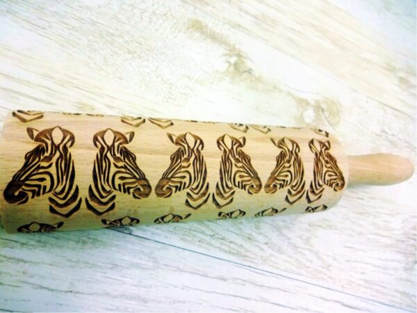 p 2 2 3 8 2238 ZEBRA Embossing Rolling Pin scaled