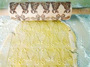 p 2 2 4 0 2240 ZEBRA Embossing Rolling Pin scaled