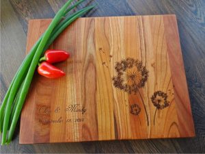 p 2 2 9 3 2293 Personalized cutting board