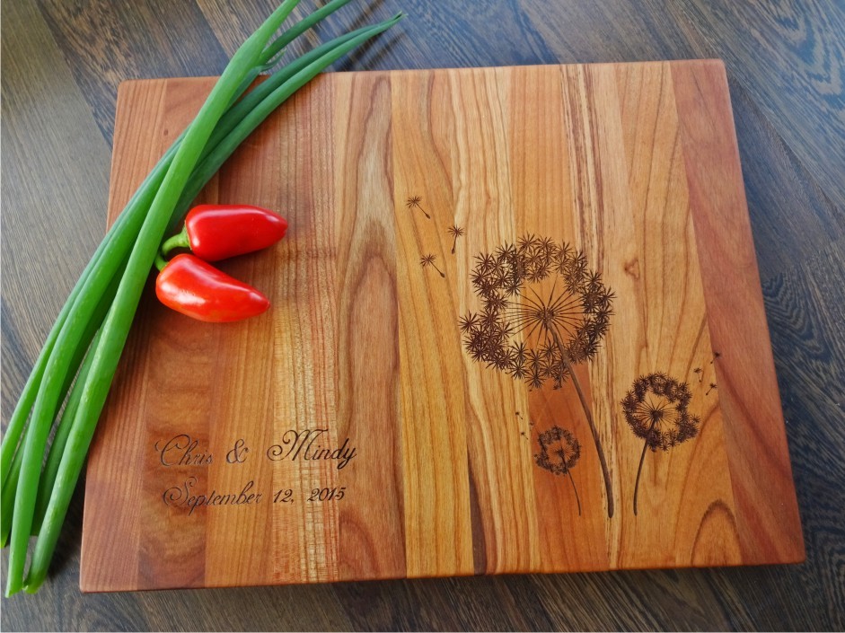 p 2 2 9 3 2293 Personalized cutting board