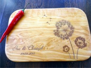 p 2 2 9 4 2294 Personalized cutting board