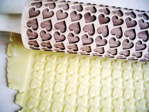 COUPLE HEARTS Embossing Rolling Pin