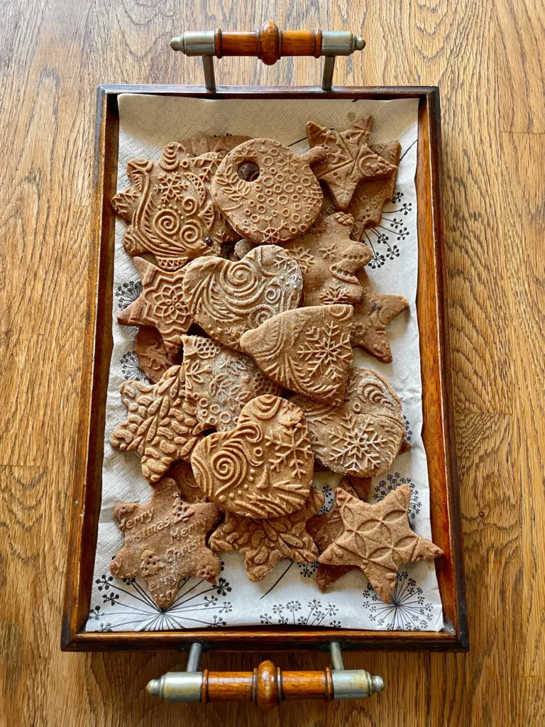 Algis Crafts Ginger (Christmas) Cookies